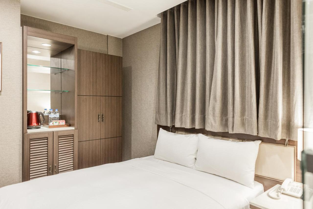 Maple Hotel Second Branch 타이난 외부 사진